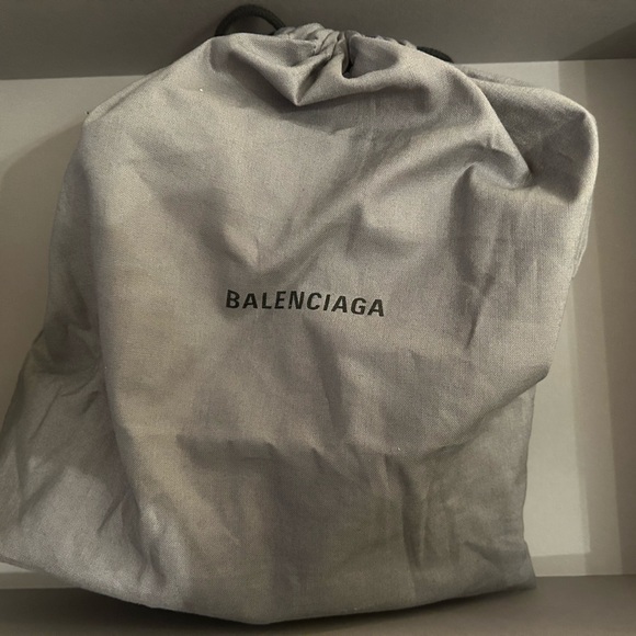 BALENCIAGA White crossbody bag (can be a shoulder bag) - Picture 5 of 7
